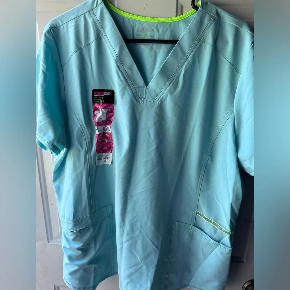 Scrubtop - Picture 2 of 4